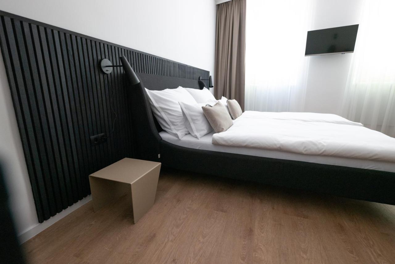 Edelhof Apartment *
